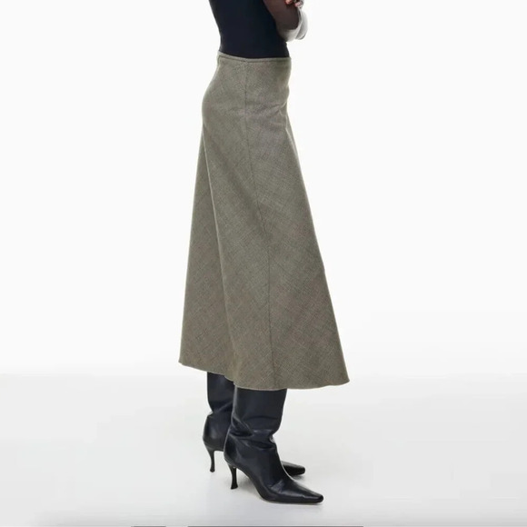 Aritzia Wilfred Devotion Twill Maxi Slip Skirt Lyle White/Black Check Size 10 - Picture 2 of 12